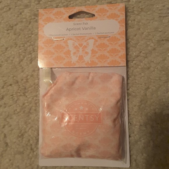 Apollo the German Shepherd Scentsy Buddy with Scent Paks **Retired - Picture 4 of 6